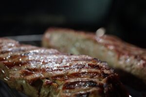 steak, grilling, beef-988352.jpg